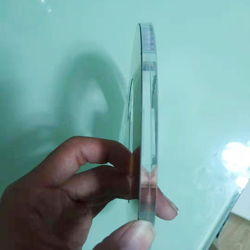 0.7MM厚度的钛金拉丝不锈刚+8MM厚度的透明水晶实物细节展示图